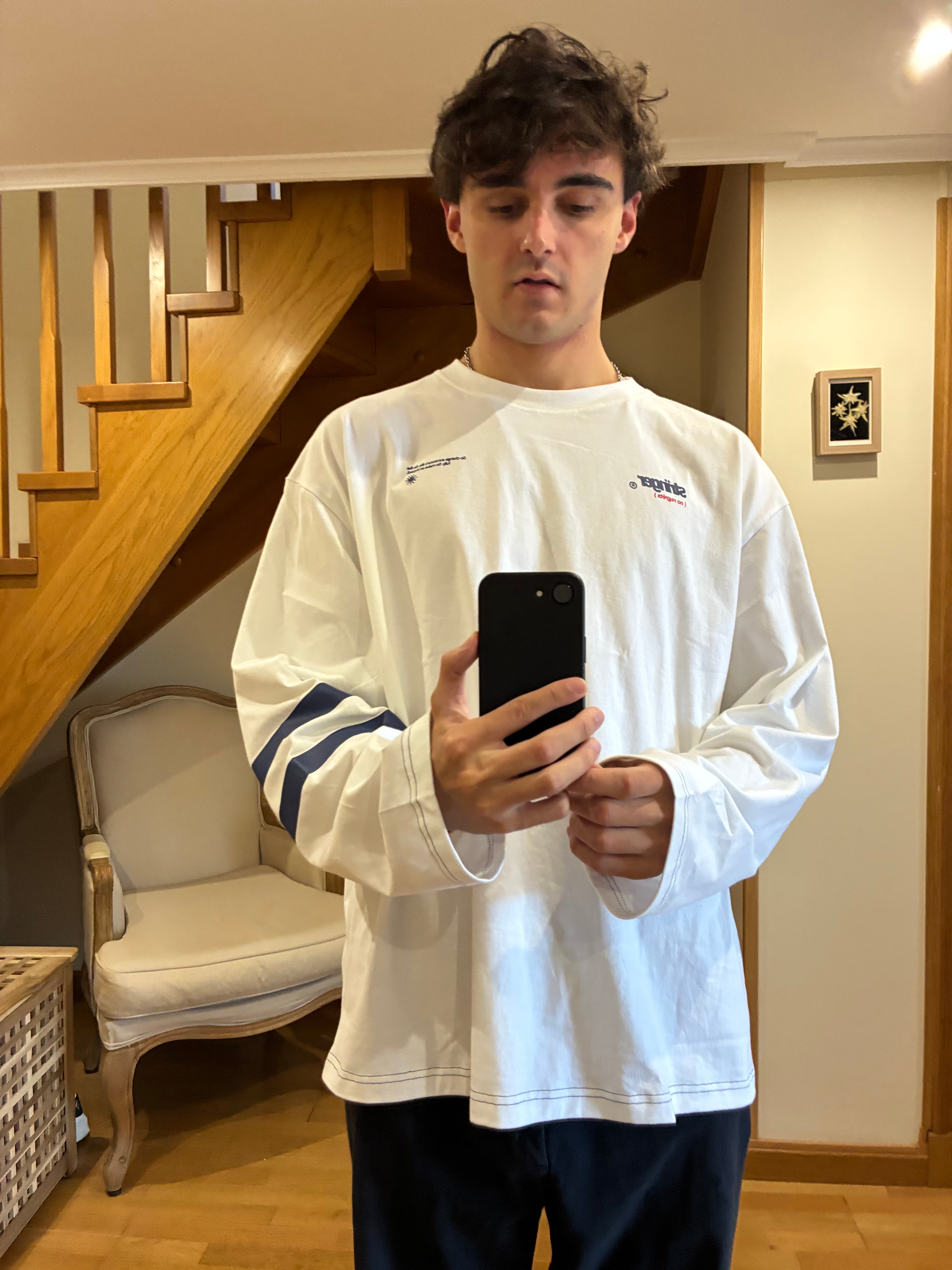 WHITE NAVY LONG-SLEEVE