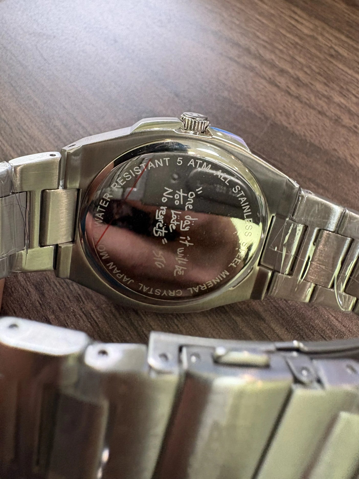 Grey watch