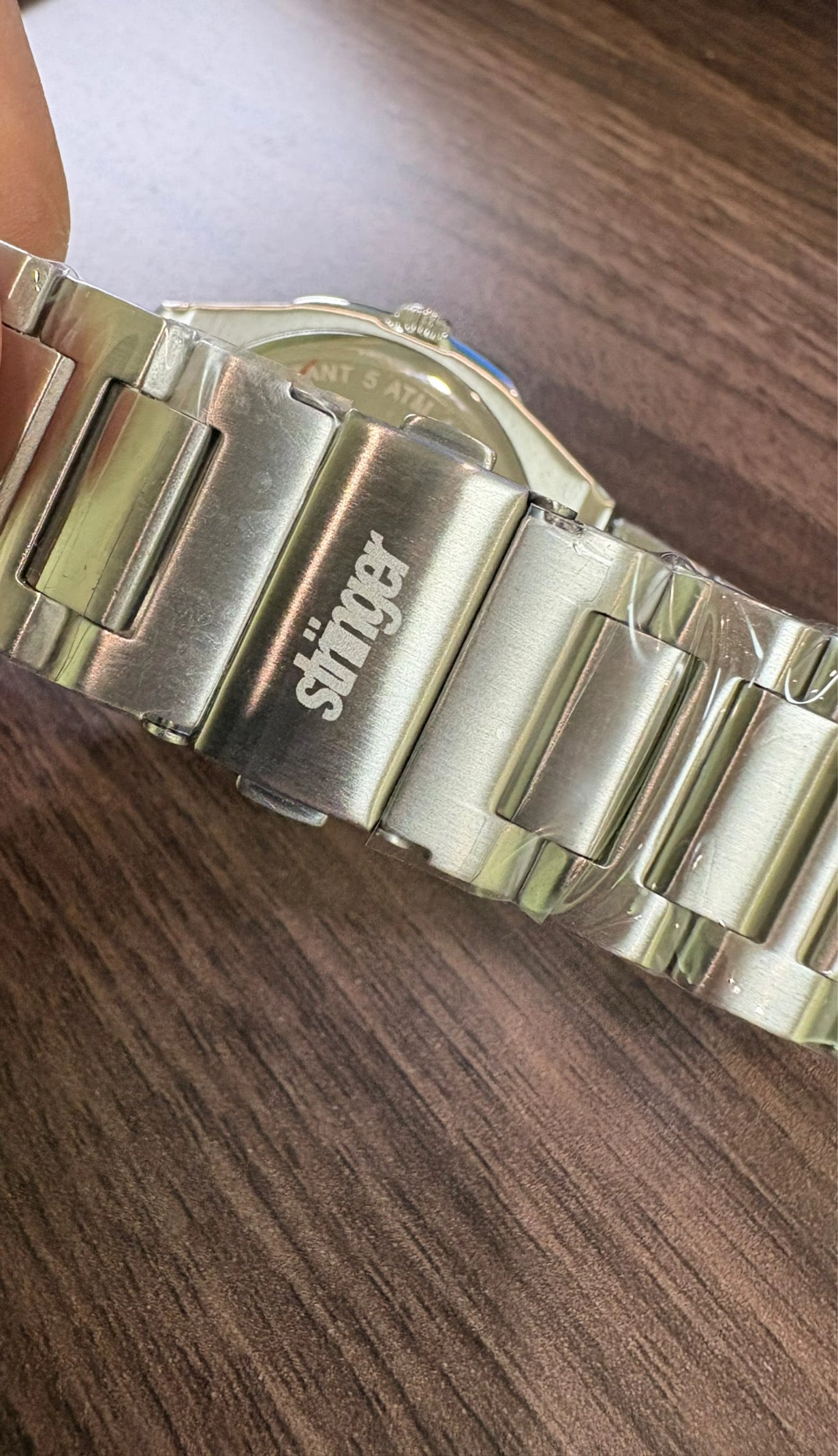 Grey watch